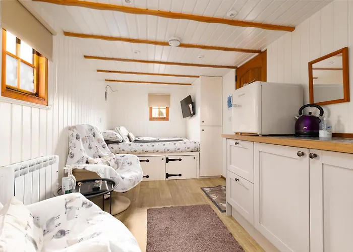 Shepherds Hut, West Ayton, Scarborough